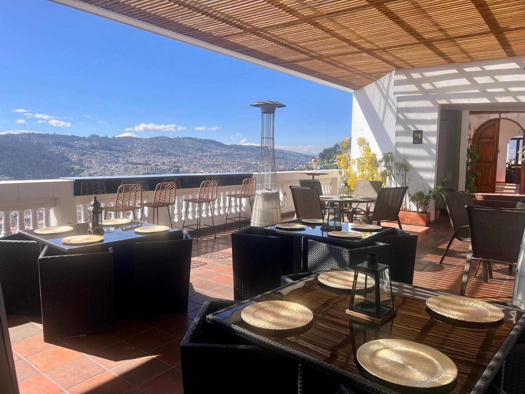 Vista Del Angel Boutique