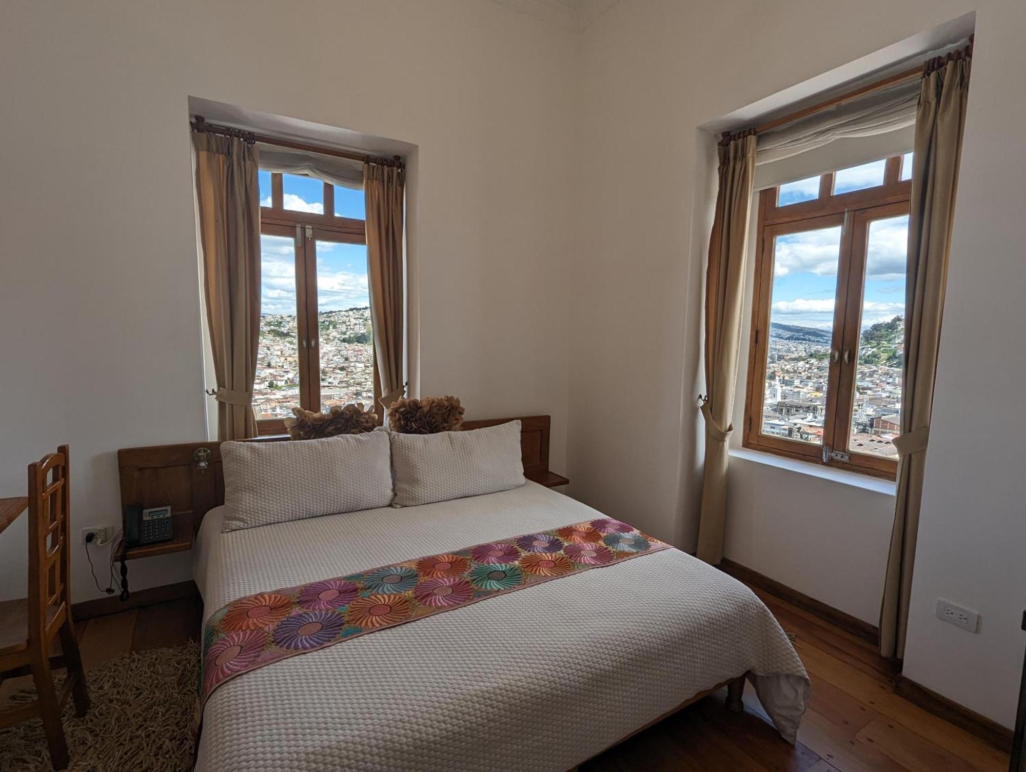 Vista Del Angel Boutique Hotel 4*