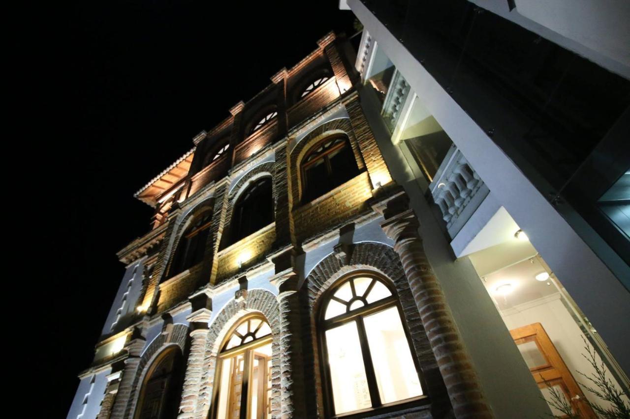 Vista Del Angel Boutique